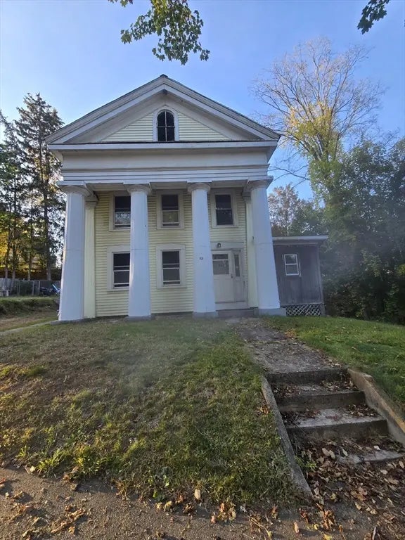 72 Maple Street, Warren