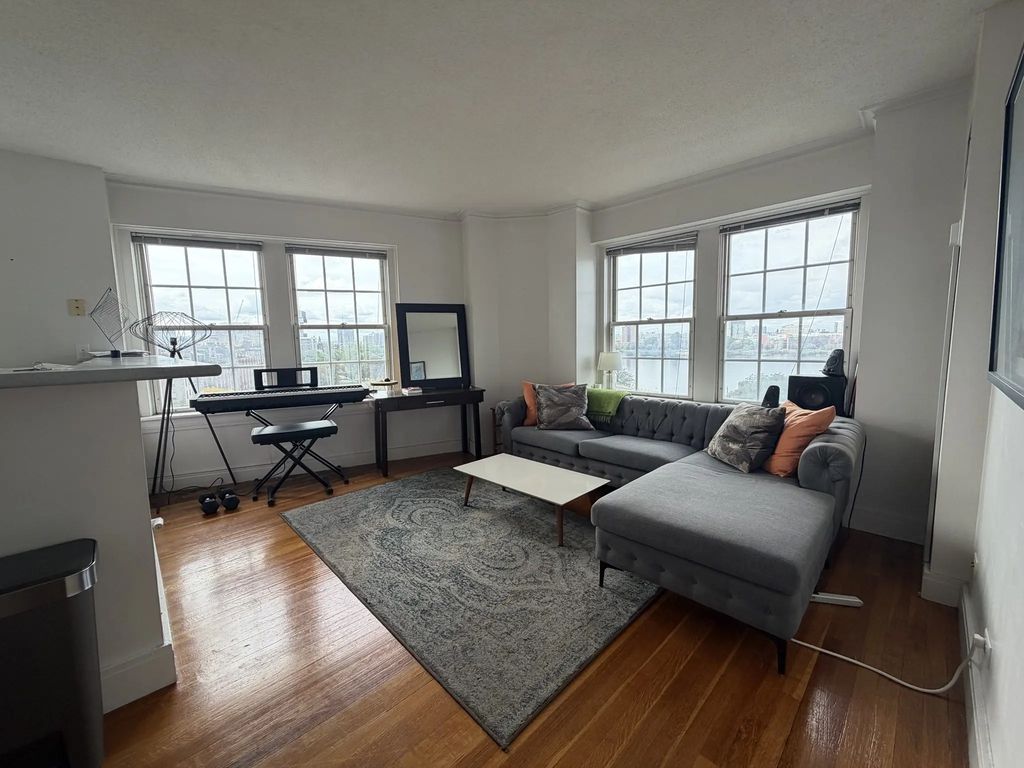 534 Beacon #805, Boston