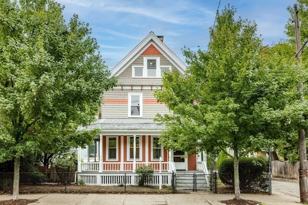 136 Elm Street, Cambridge
