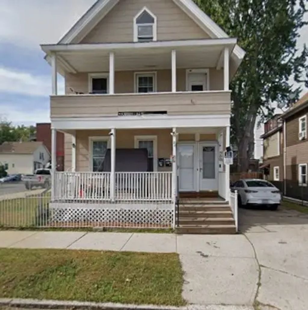 79-81 Pine St, Holyoke