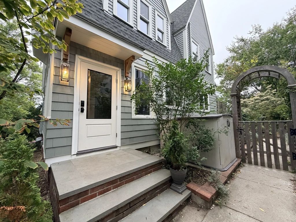 38 Harvard Street #2, Somerville