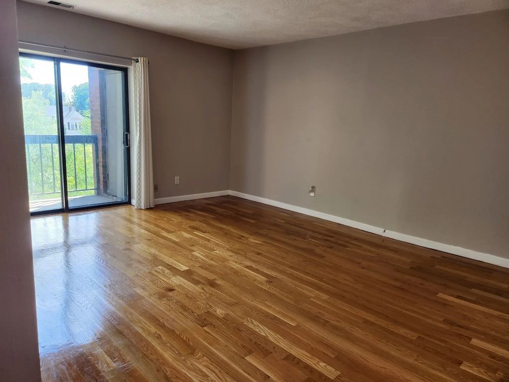 123 Elm St #d11, Quincy