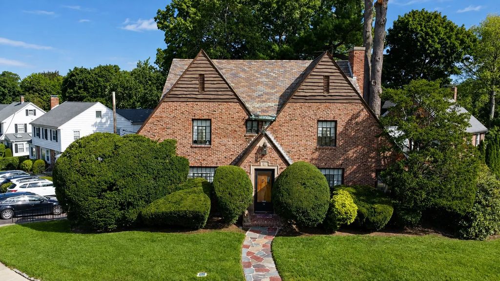19 Woodard Road, Boston