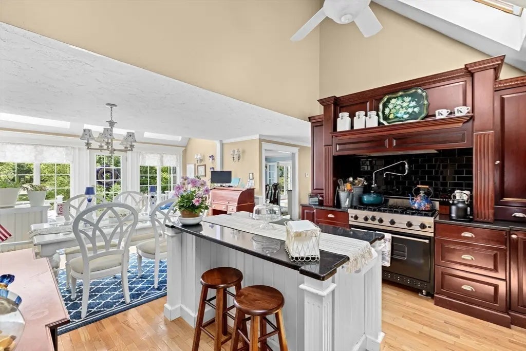 39 High Beacon Way, Marshfield