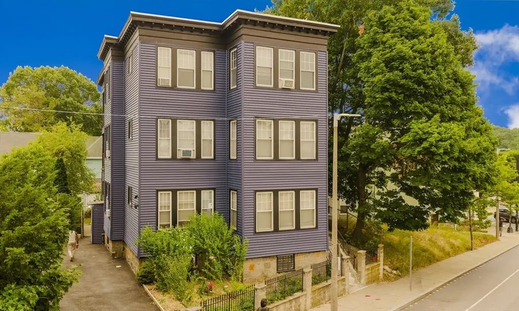 624 Norfolk Street, Boston