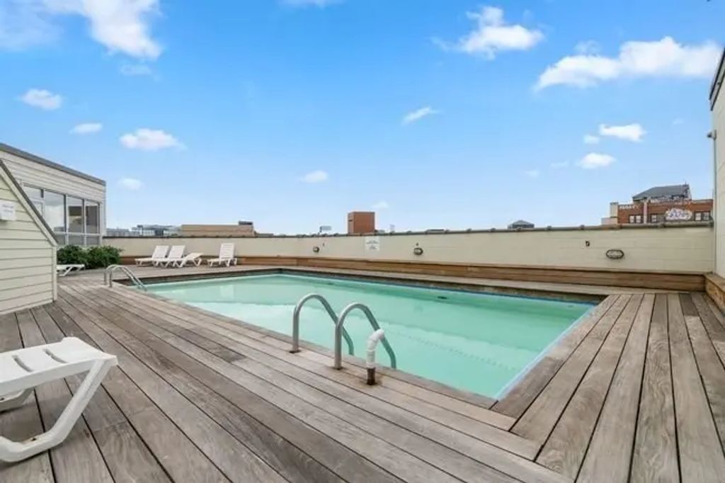 12 Stoneholm St #616, Boston