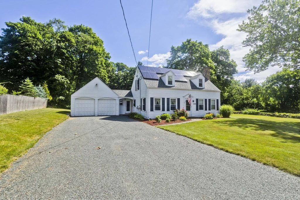138 Vining Hill Rd, Southwick