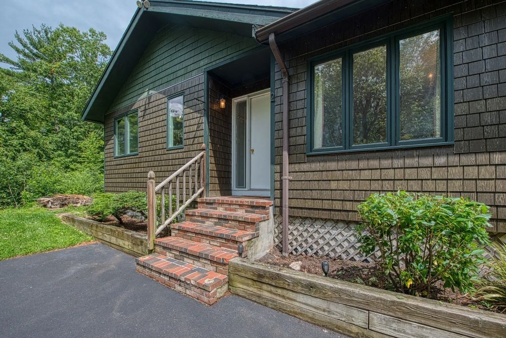 131 Wampum St, Wrentham