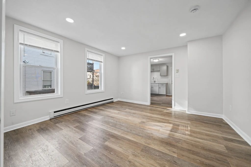 441 Ferry St #1, Everett
