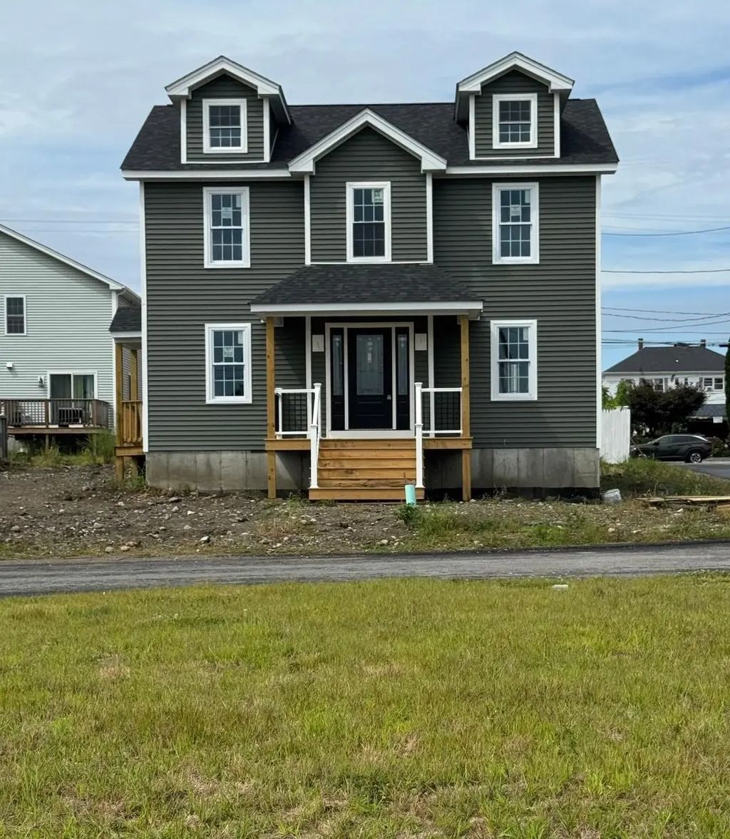 55 Princeton Circle, Fall River