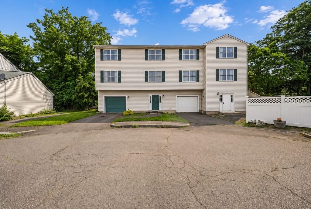 40 Delta Terrace #40, Malden