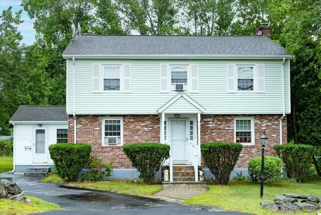 54 River St, Billerica