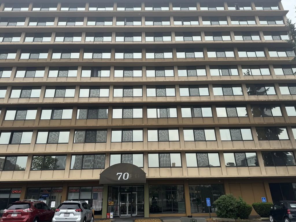 70 Southbridge St #713, Worcester