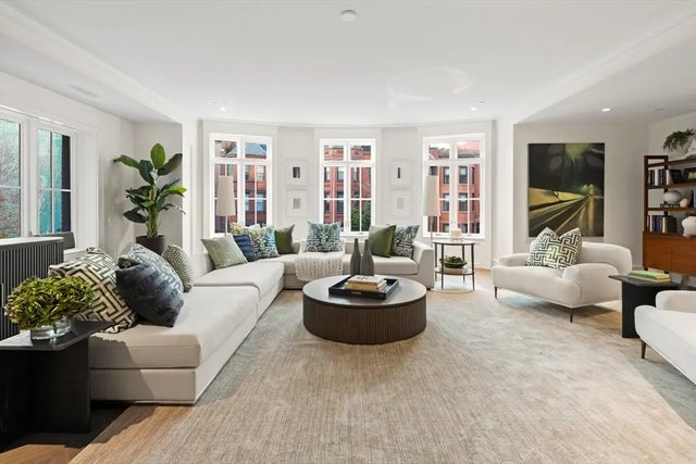 397 Commonwealth Avenue #2, Boston