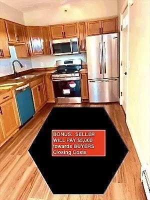 131 Stewart Street #3a, Fall River