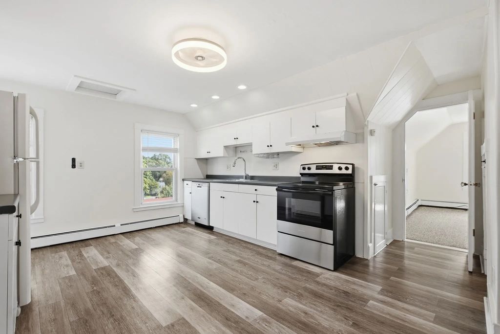 75 Enon #3, Beverly