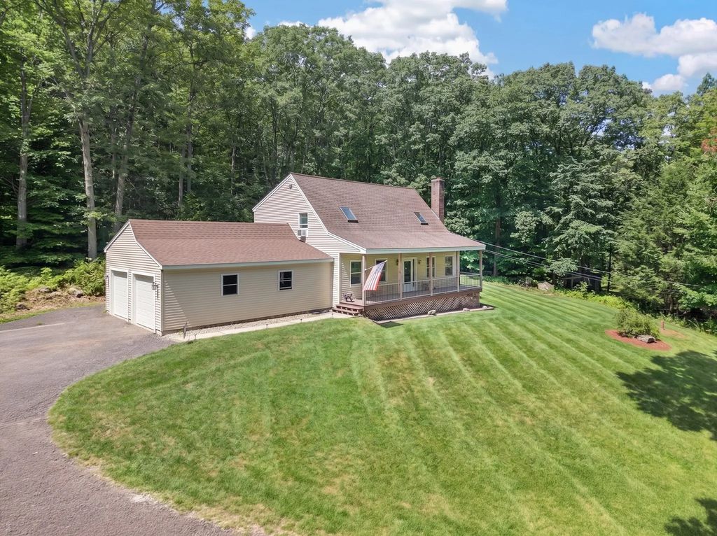 170 Queen Lake Rd, Phillipston