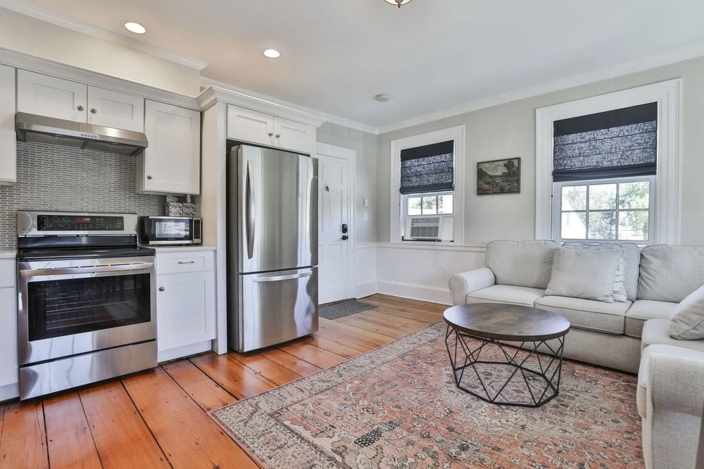 2 Court Street #3, Newburyport