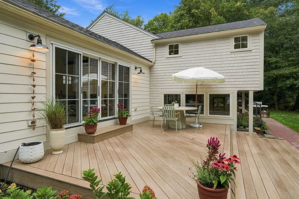 615 Franklin St, Duxbury