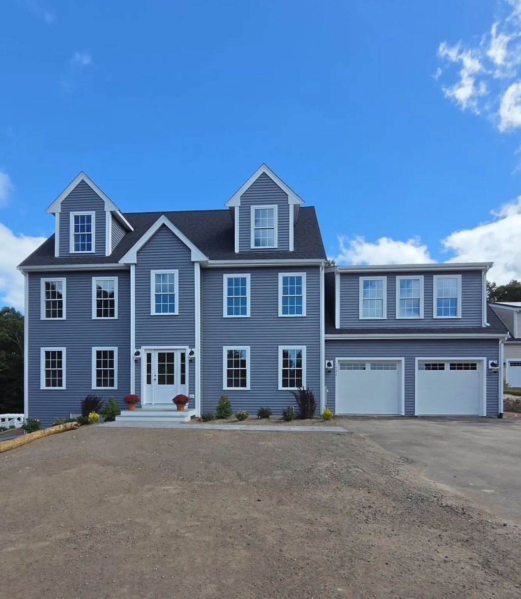 1436 Old Sandwich Rd, Plymouth