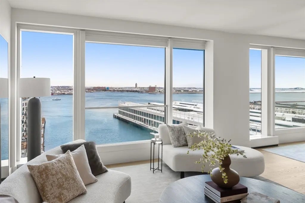 150 Seaport Boulevard #15cd, Boston