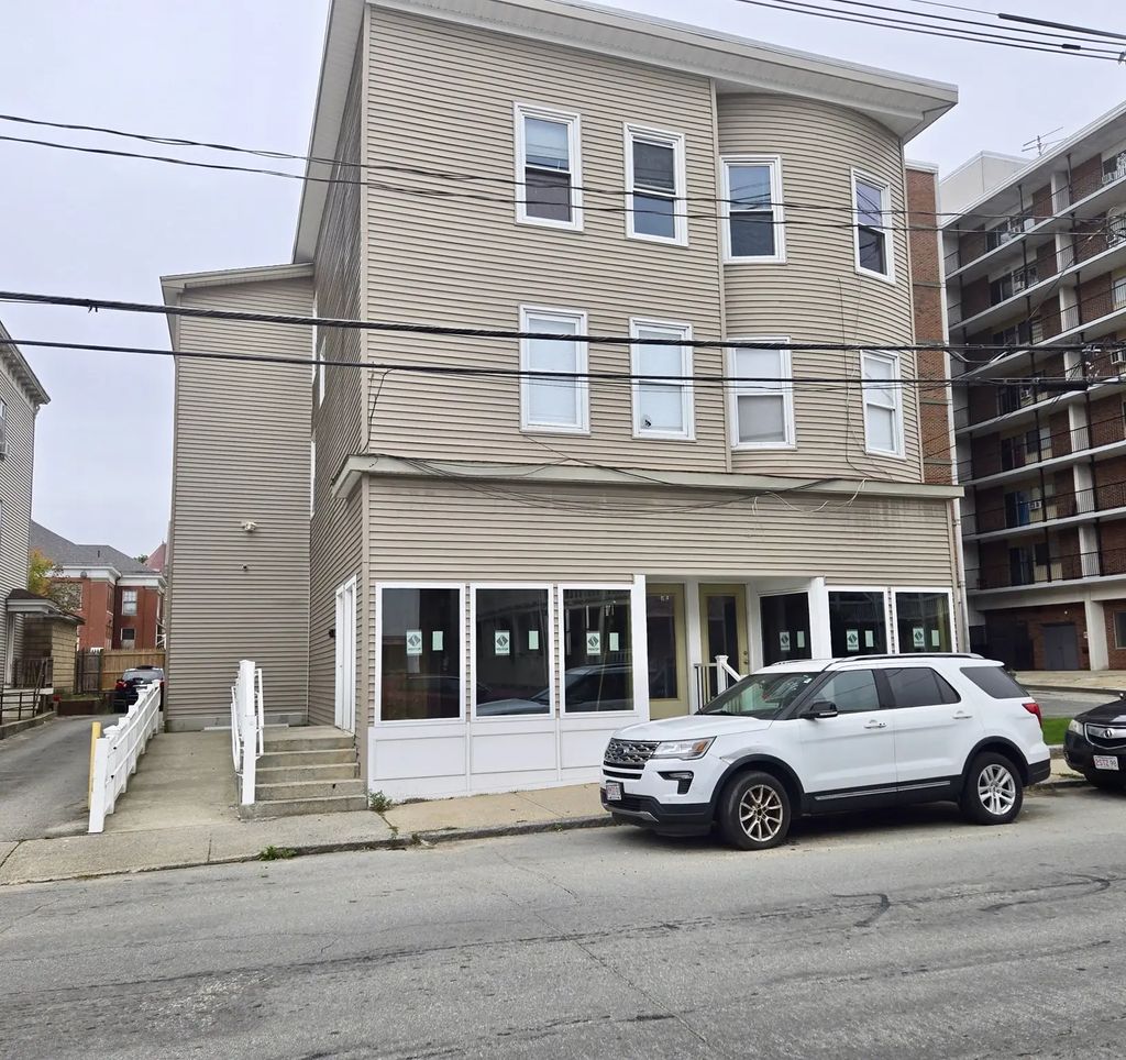 171 Mechanic Street #3f, Southbridge