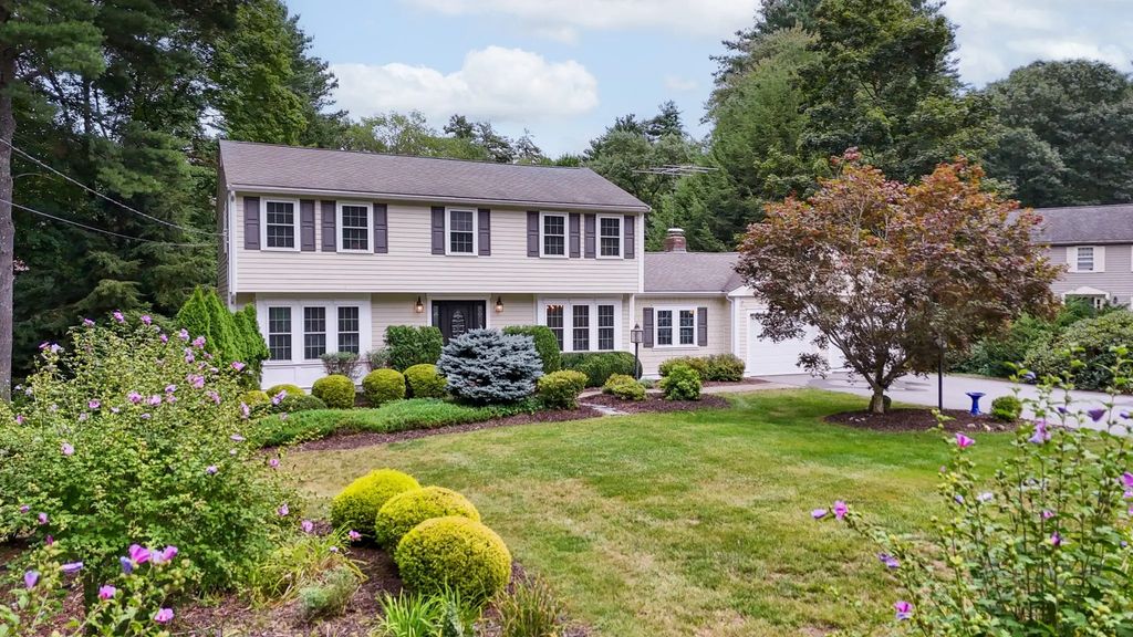 6 Murphy Circle, Framingham