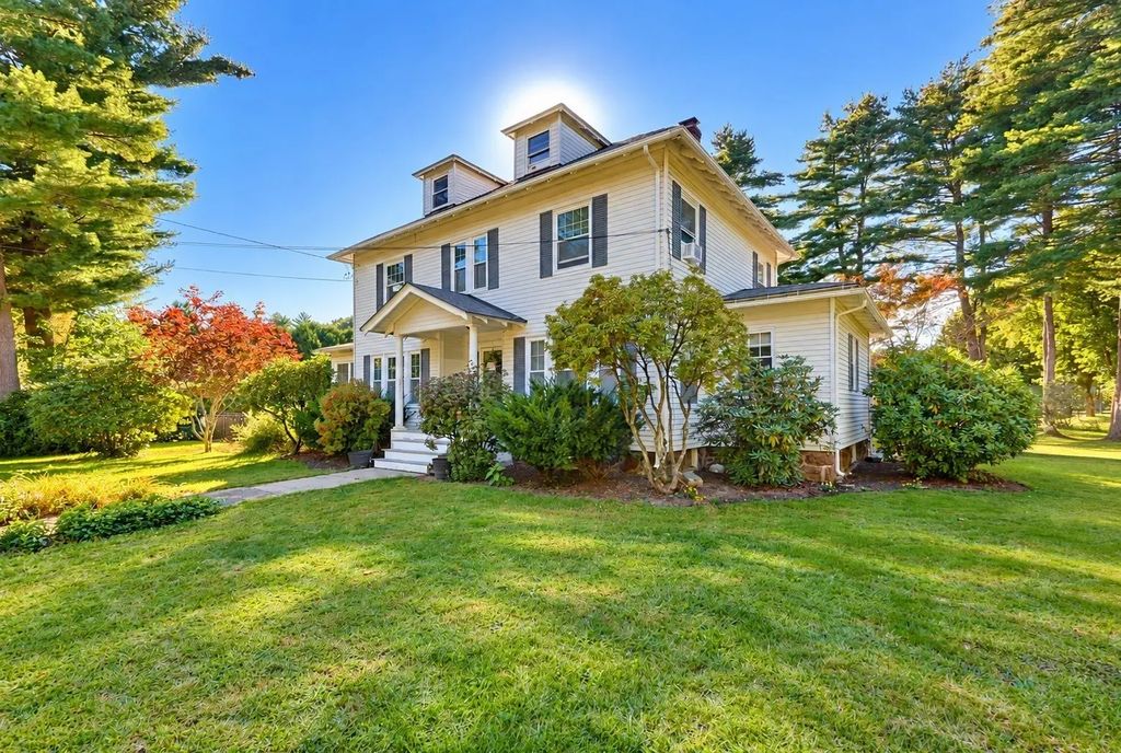 4 Cherry St, Greenfield