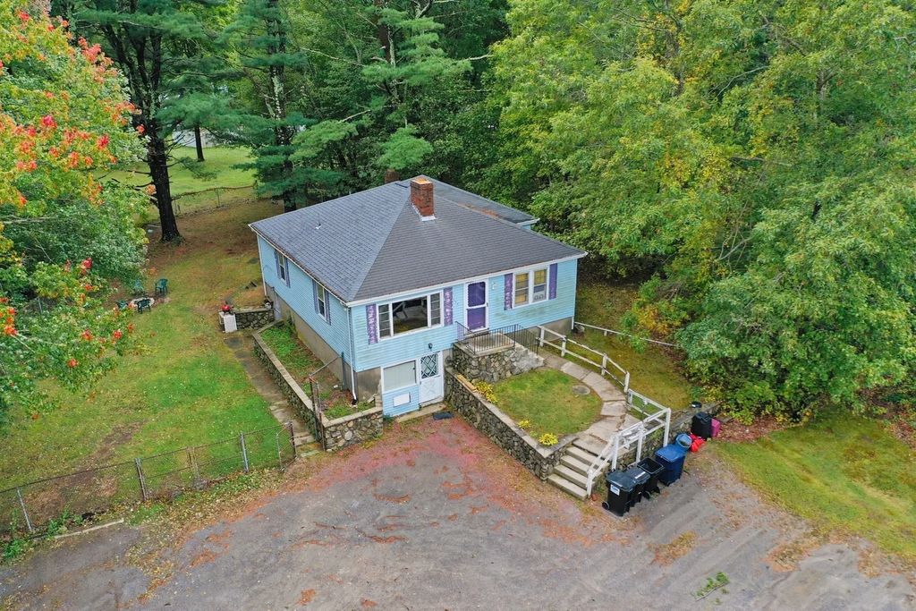 156 & 158 Mansfield Ave., Norton