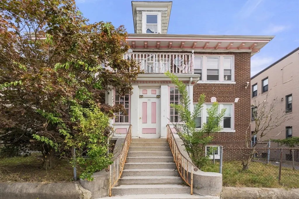 31 Nazing St #2, Boston