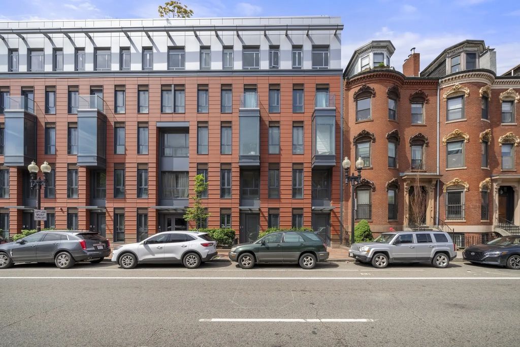691 Massachusetts Ave #th102, Boston