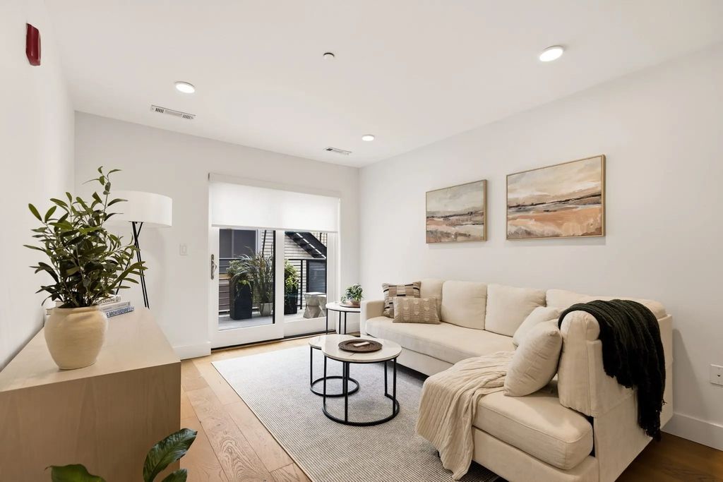 250 Meridian Street #209, Boston