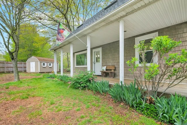 587 Essex Ave, Gloucester