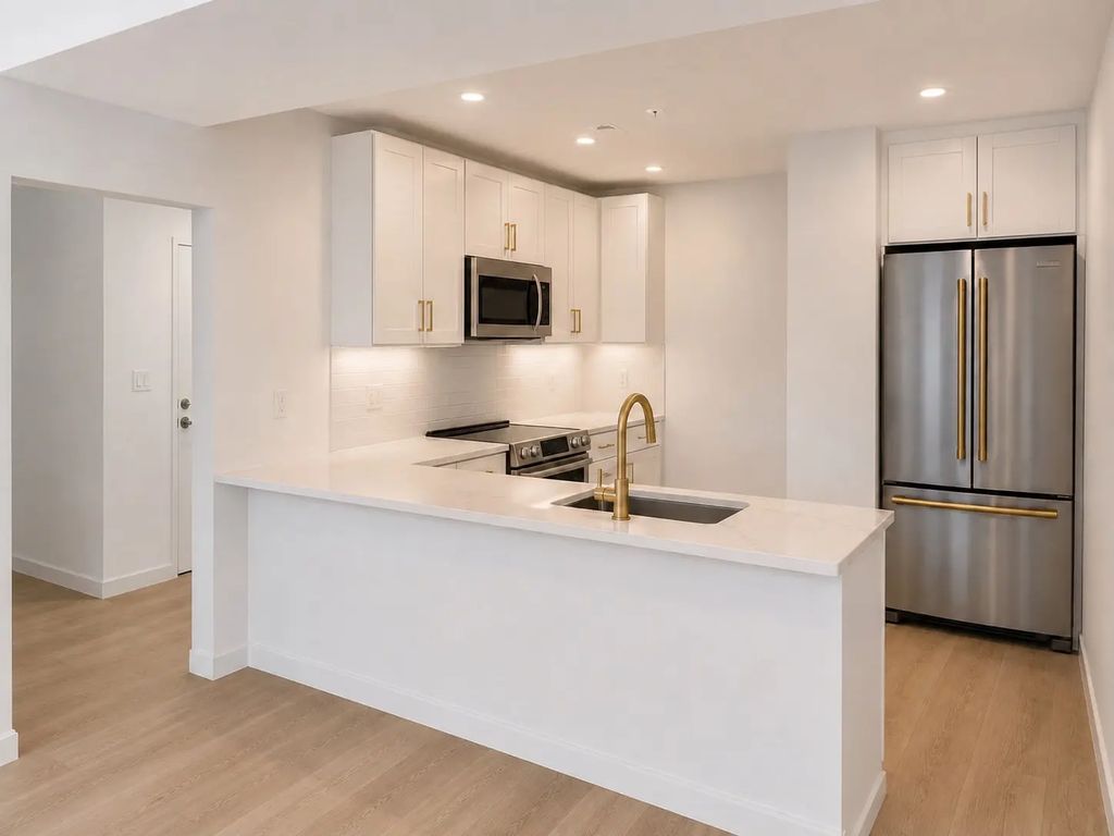 820 Hyde Park Ave. #101, Boston