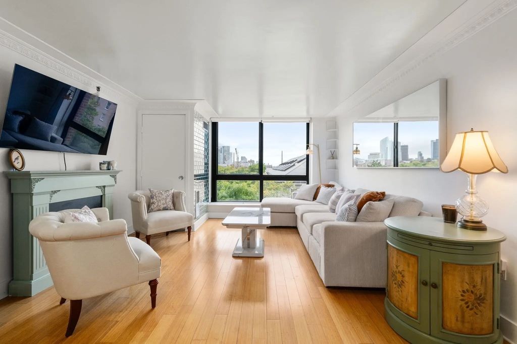 42 8th Street #1519, Boston