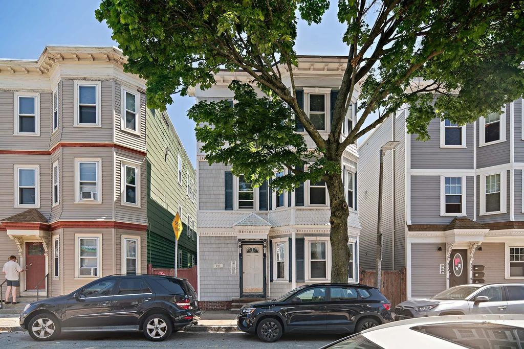 257 E St #2, Boston