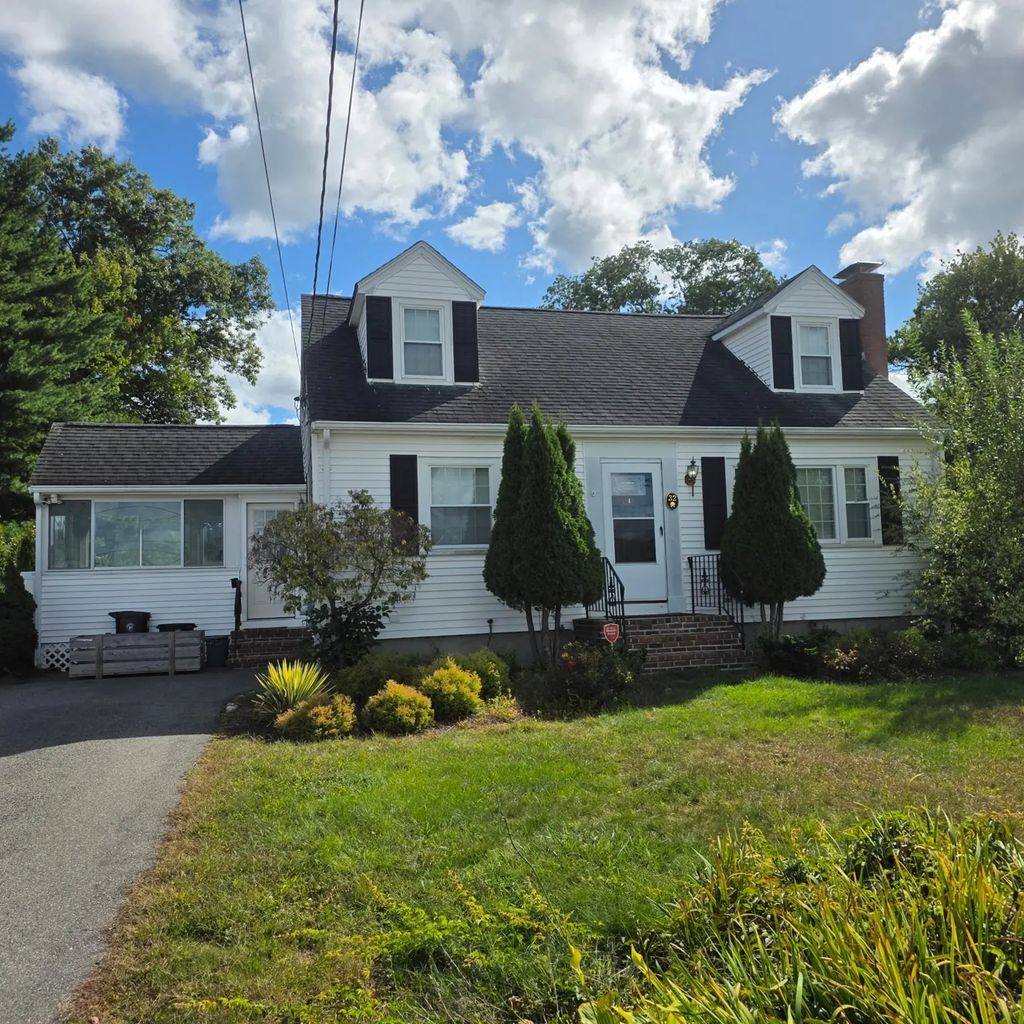 32 Breer Circle, Brockton