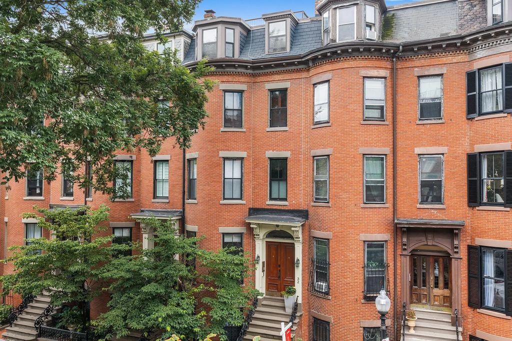 32 Rutland Sq #3, Boston