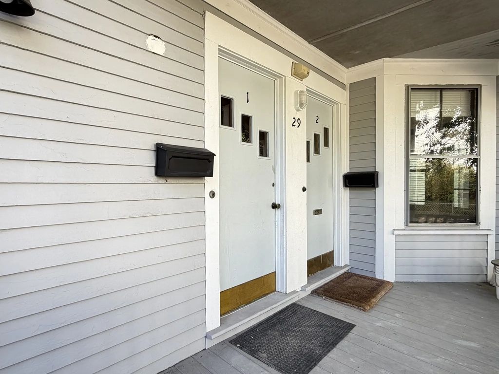 29 Greene St #1, Somerville