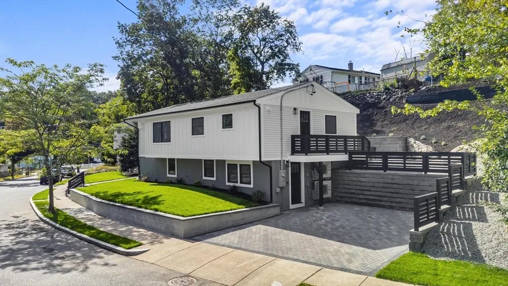 24 Stonehill Road, Boston