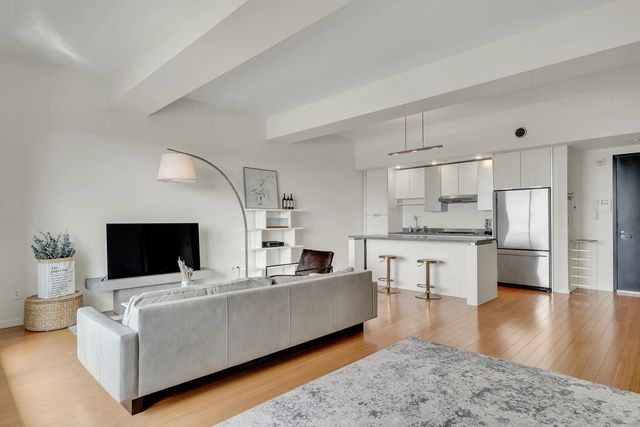 141 Dorchester Ave #906, Boston