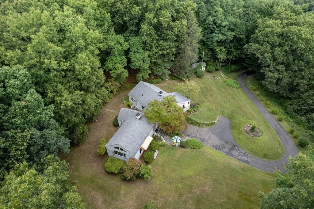 134 Maplewood Terrace, Northampton