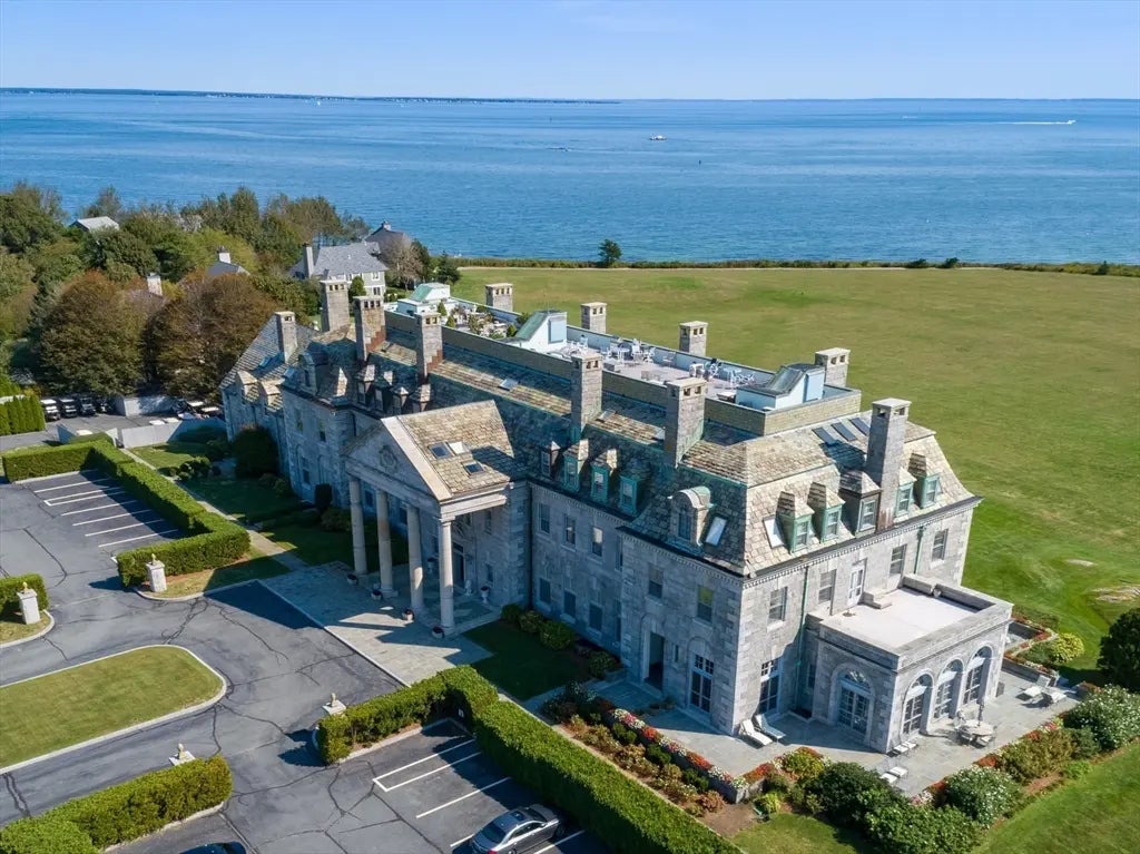 48 North Shore Drive #3 And 7, Dartmouth