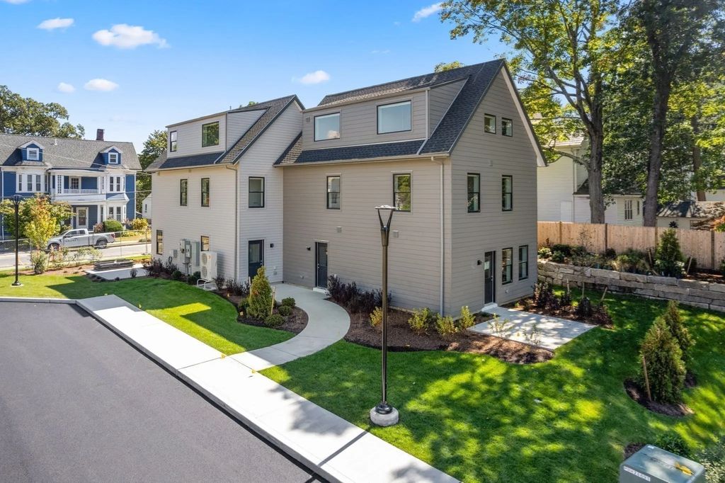 3 Wilson St #3, Natick