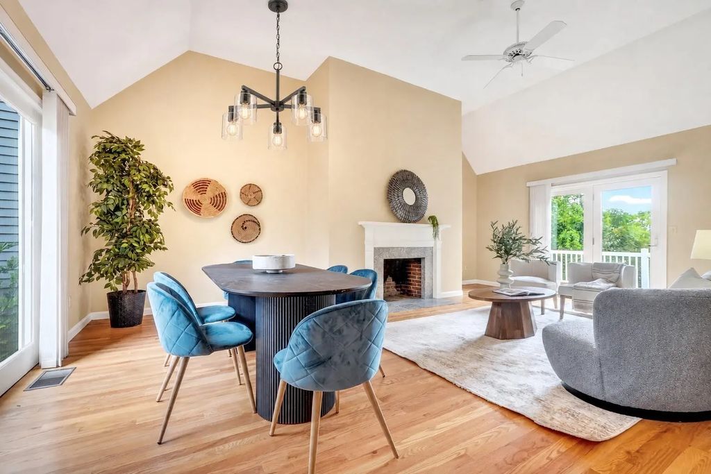 35 Mitchell Grant Way #35, Bedford