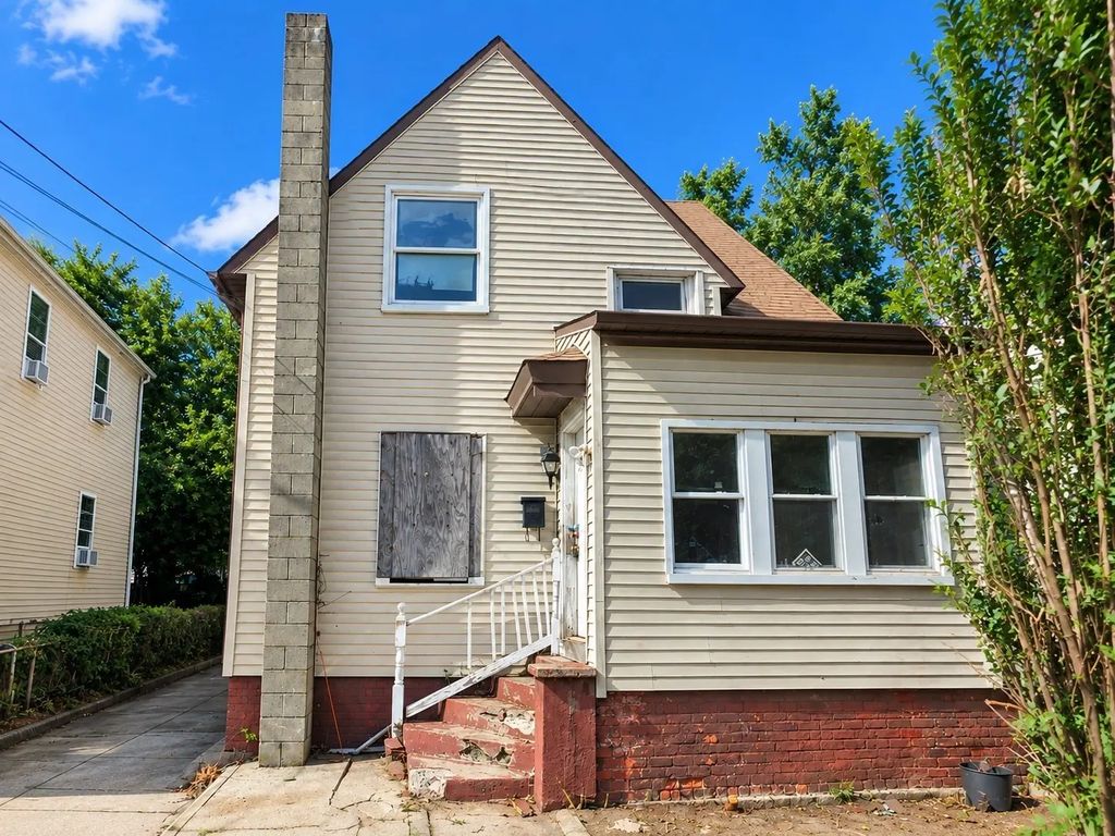 17 Rodman St, Providence