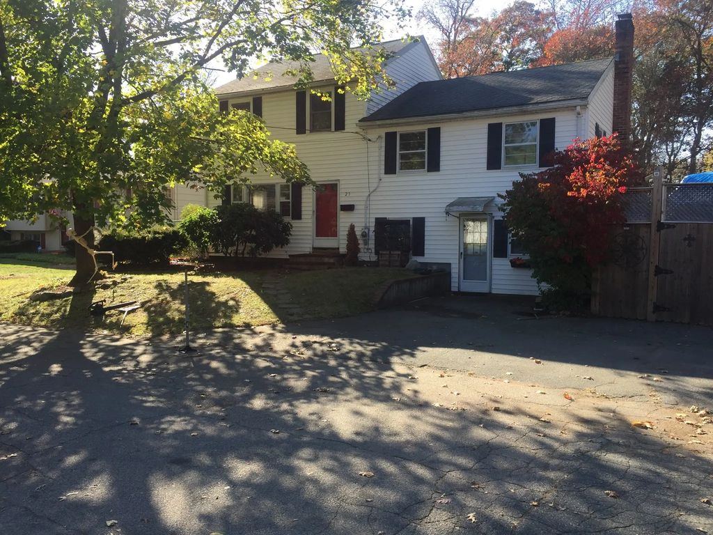 25 Hoover Ave, Brockton