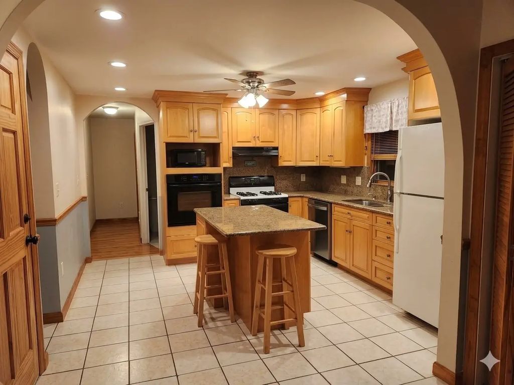 72 Moreland Street #2, Somerville