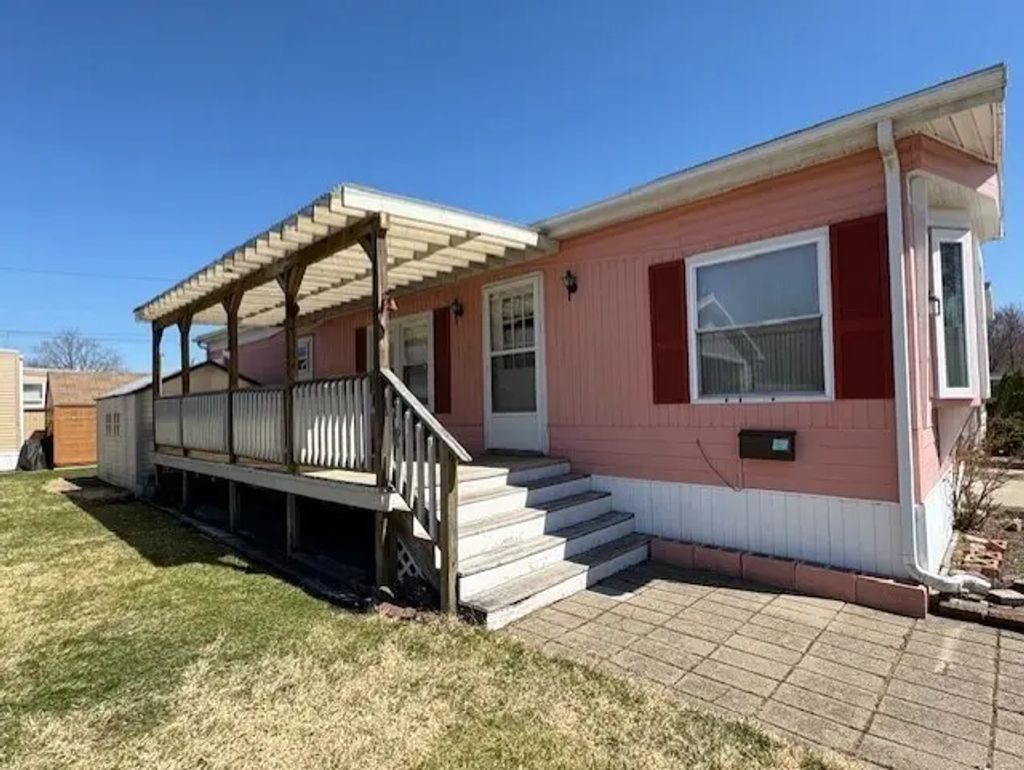 300 East Washington Street #11r, North Attleboro