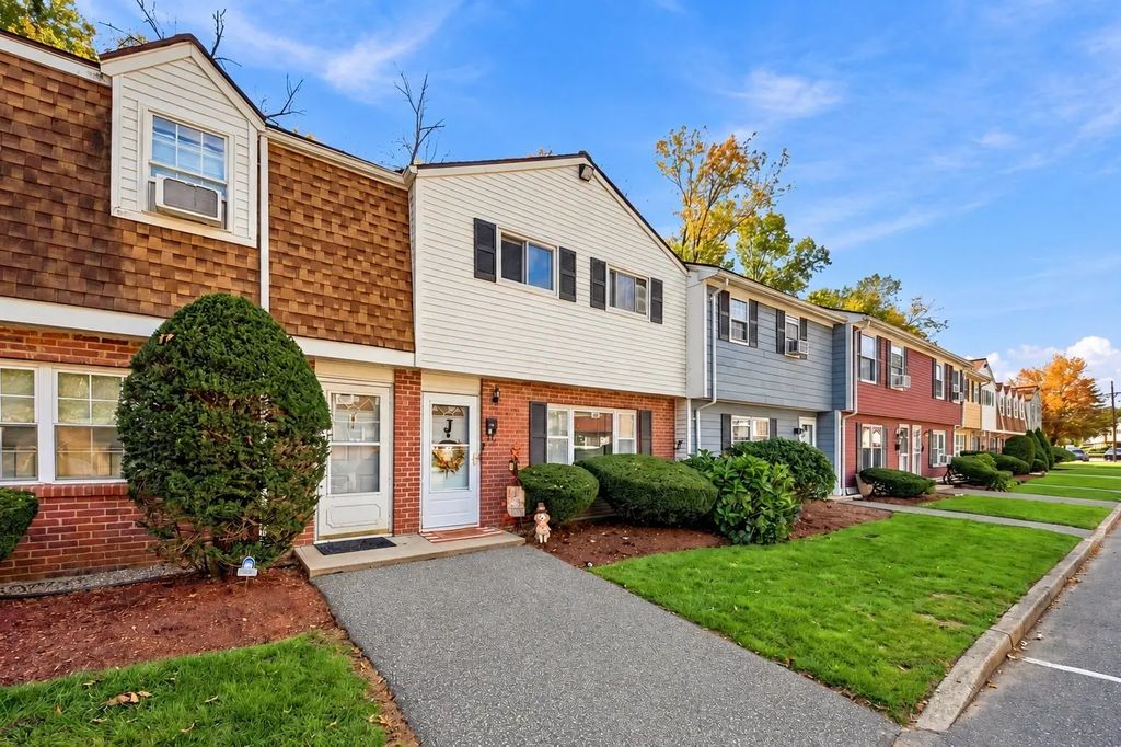 17 Orchard Ave #j, Haverhill